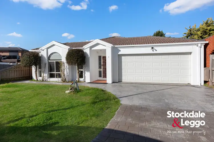 6 Dordogne Court