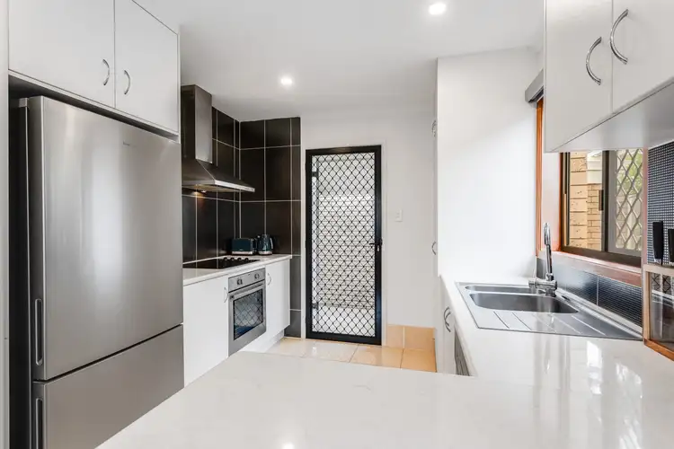 Fourth view of Homely unit listing, 1/592 Oxley Avenue, Scarborough QLD 4020