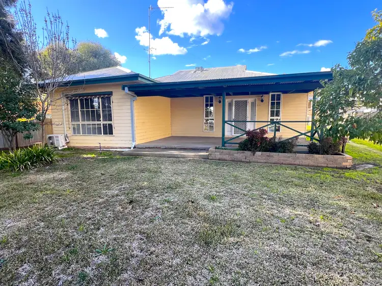 517 Poictiers Street, Deniliquin NSW 2710