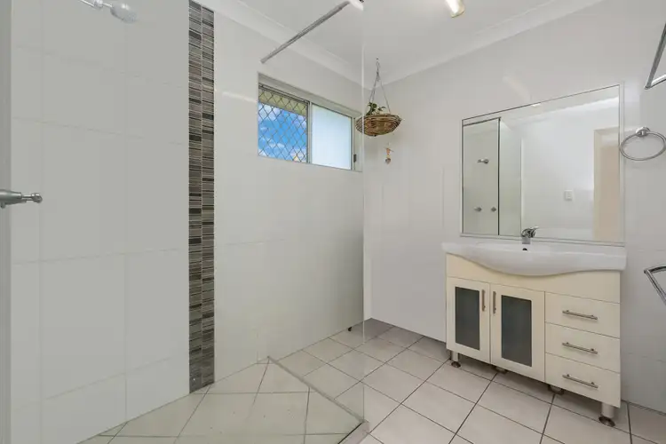 Sixth view of Homely house listing, 4/10 Blanes Street, Cranbrook QLD 4814