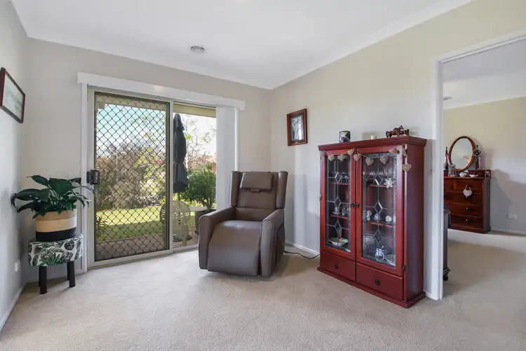 Fifth view of Homely house listing, 10 Sladen Court, West Wodonga VIC 3690