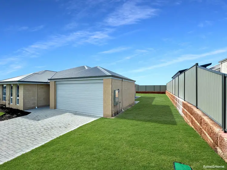 Second view of Homely house listing, 15 Karroo Vista, Bayonet Head WA 6330