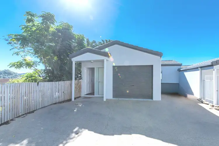 Main view of Homely unit listing, 32/12 Eshelby Drive, Cannonvale QLD 4802