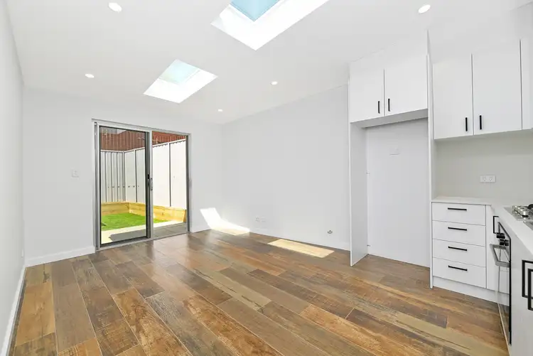39 Devine Street
