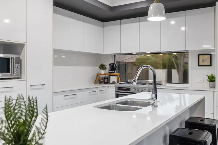 Sixth view of Homely house listing, 2 Glencoe Street, Thornlands QLD 4164