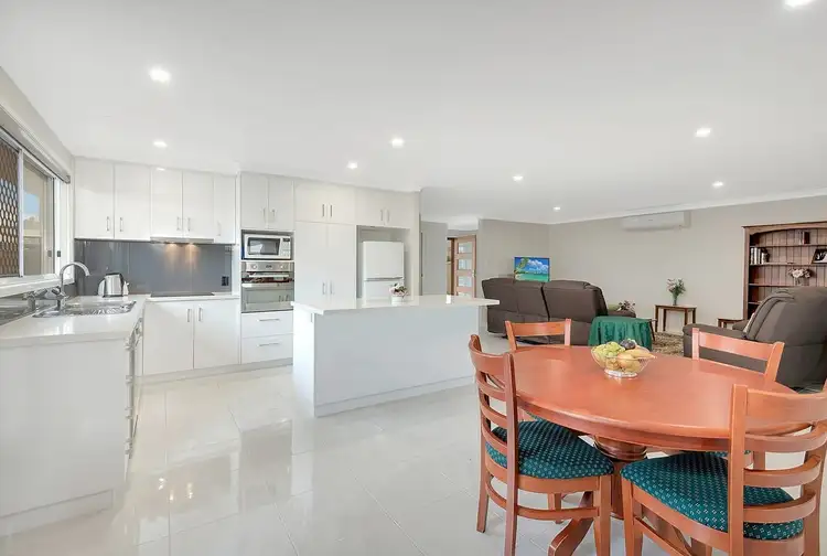 Sixth view of Homely house listing, 5 Chainey Court, Glenvale QLD 4350