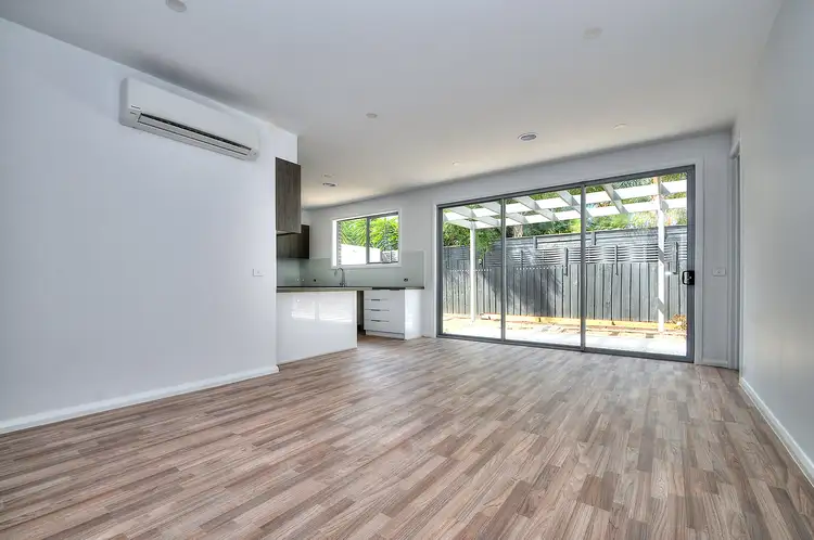 Main view of Homely unit listing, 3/142 Lower Dandenong Road, Parkdale VIC 3195