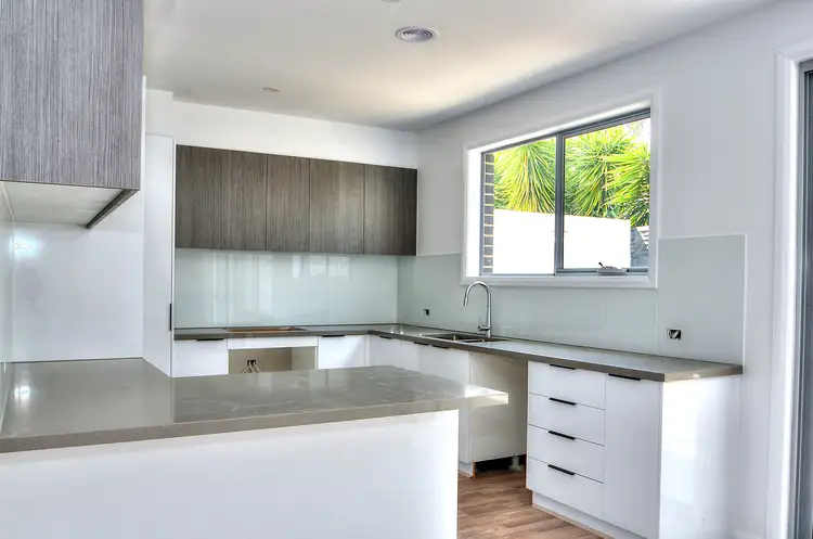 Second view of Homely unit listing, 3/142 Lower Dandenong Road, Parkdale VIC 3195
