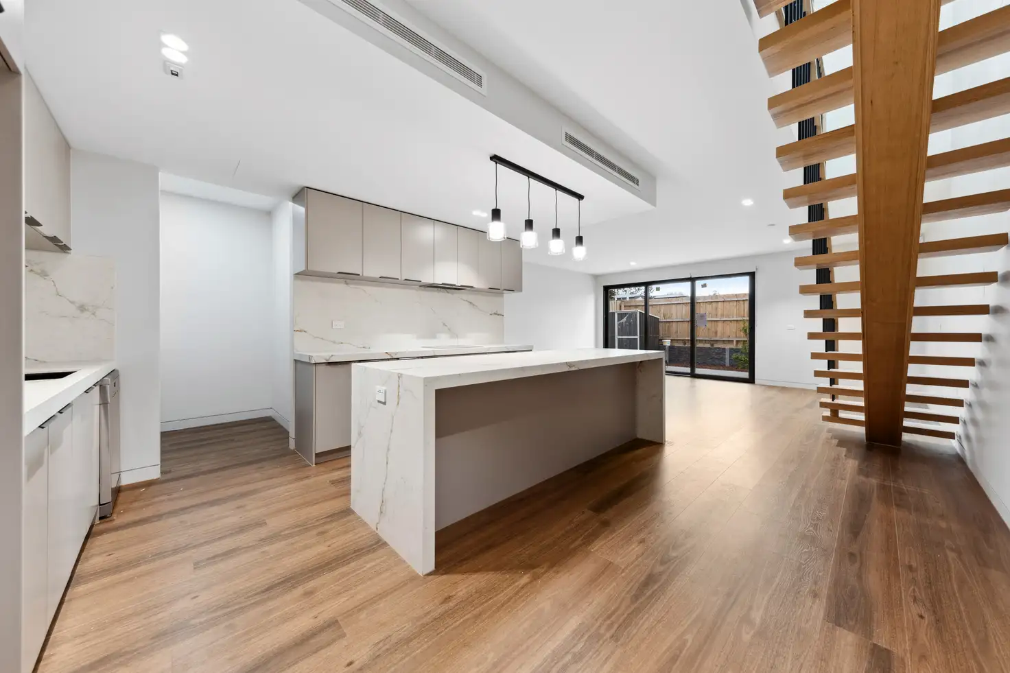 Main view of Homely house listing, 3 Bruton Avenue, Cheltenham VIC 3192