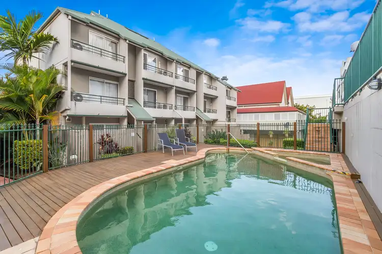 24/23 Edmondstone Street, South Brisbane QLD 4101