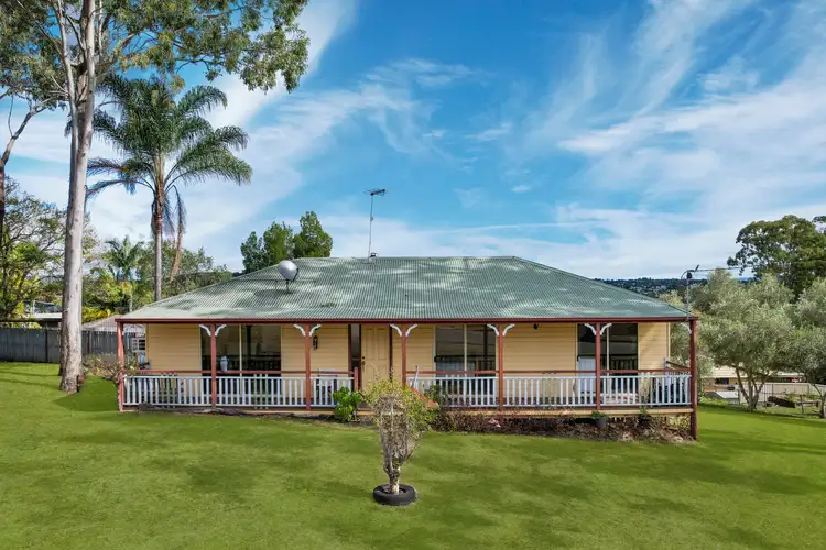63 Braeside Road, Bundamba QLD 4304