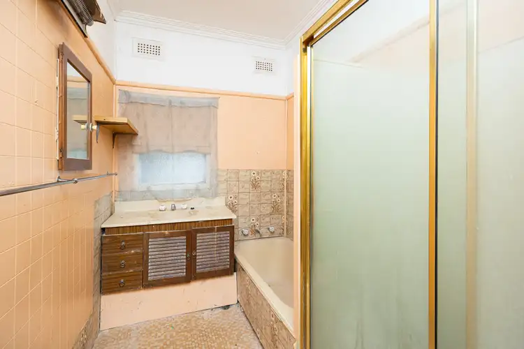 Fifth view of Homely house listing, 120 Kitchener Road, Temora NSW 2666