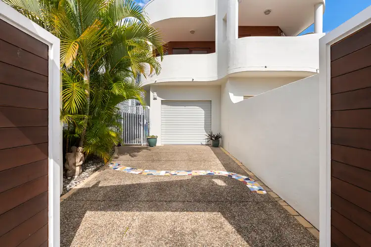 Third view of Homely semi-detached listing, 1/16 Tamborine Street, Mermaid Beach QLD 4218