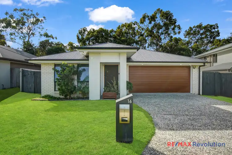 16 Woodhaven Close, Redland Bay QLD 4165