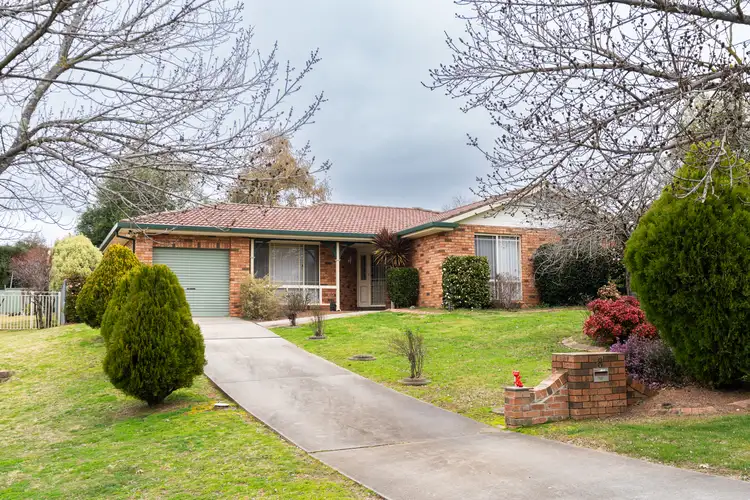 8 Darcy Place, Orange NSW 2800