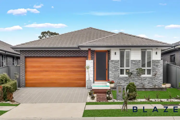 25 Bravo Avenue, Middleton Grange NSW 2171