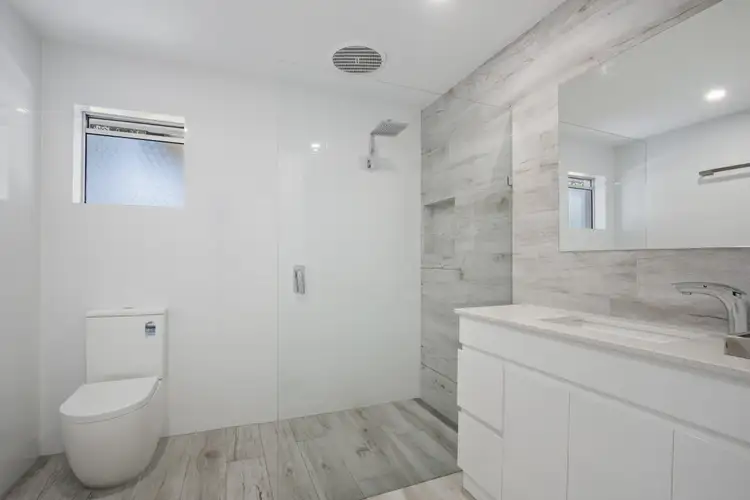 Fifth view of Homely house listing, 7 Jabiluka Drive, Highland Park QLD 4211