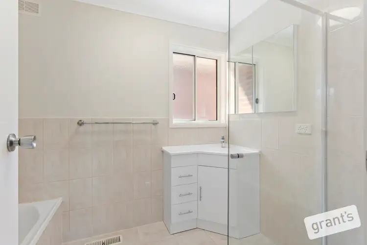 Sixth view of Homely unit listing, 1/2 Jade Court, Narre Warren VIC 3805