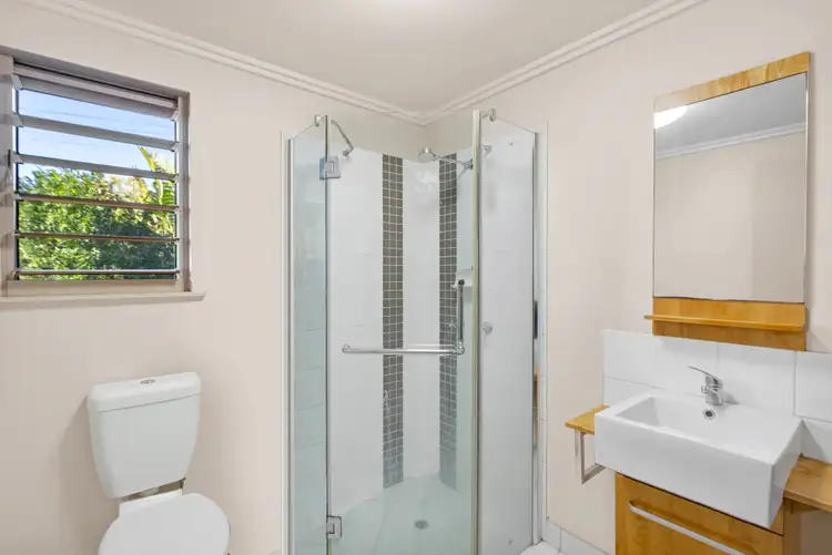 Seventh view of Homely unit listing, 206/2-8 Centenary Close, Manoora QLD 4870