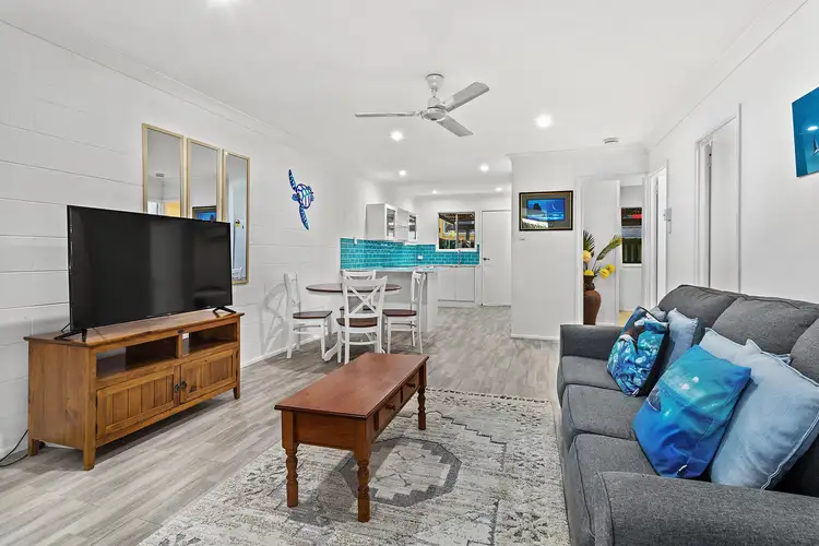 21/28 Island Drive, Cannonvale QLD 4802
