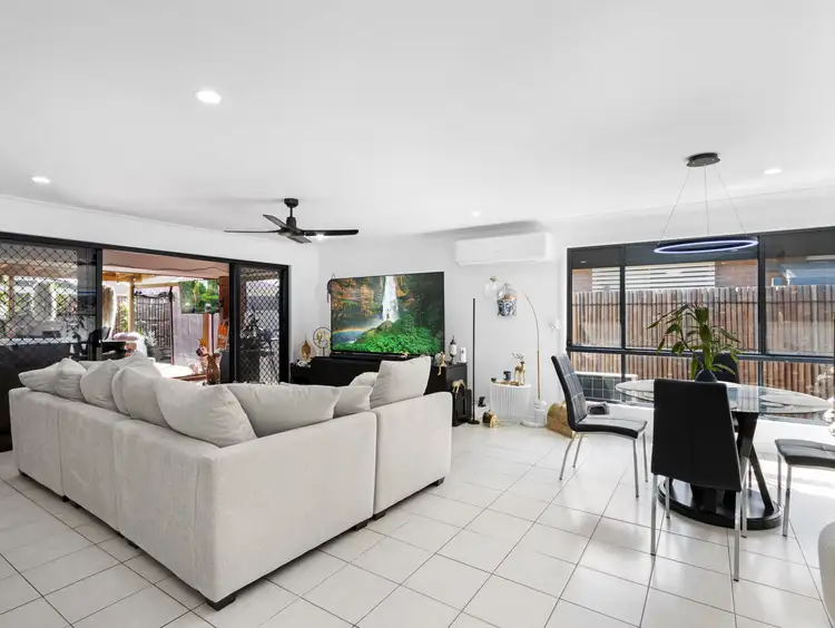 Fifth view of Homely house listing, 5 Forrest Court, Urraween QLD 4655