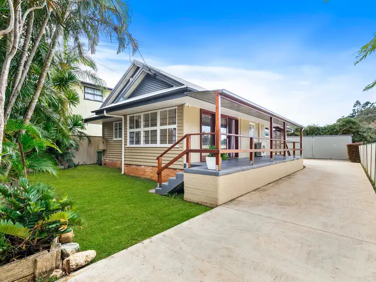 64 Laura Street, Clontarf QLD 4019