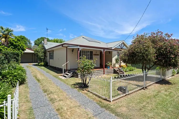 18 Minerva Street, Mansfield VIC 3722