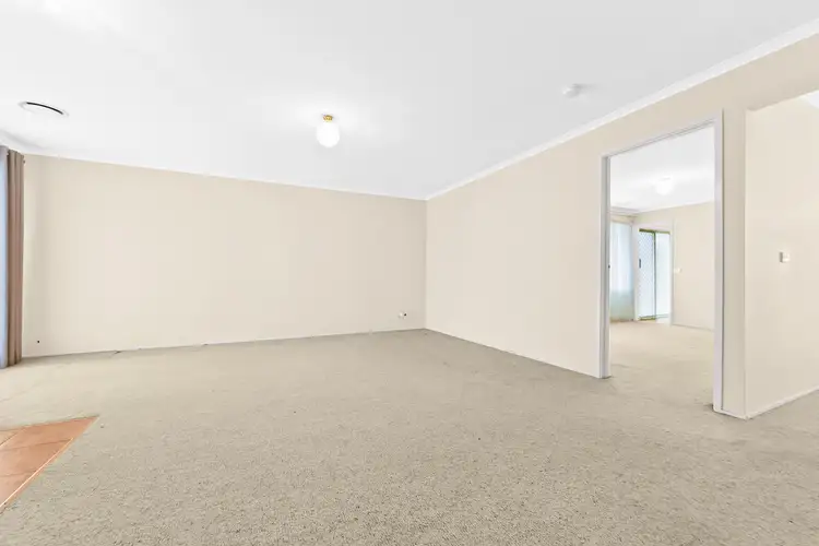Second view of Homely house listing, 7 The Ridge, Hampton Park VIC 3976