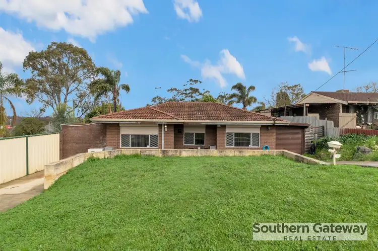 Main view of Homely house listing, 32 Woodley Way, Parmelia WA 6167