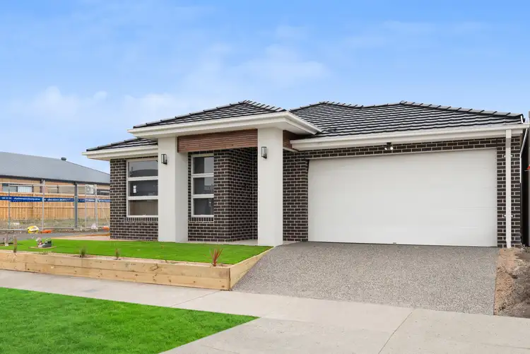 Second view of Homely house listing, 6 Dysart Road, Donnybrook VIC 3064