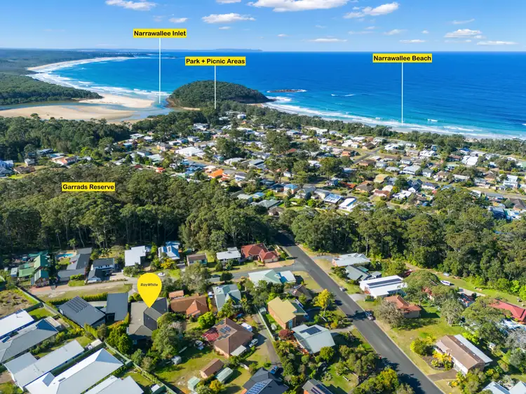 11 Blake Place, Narrawallee NSW 2539