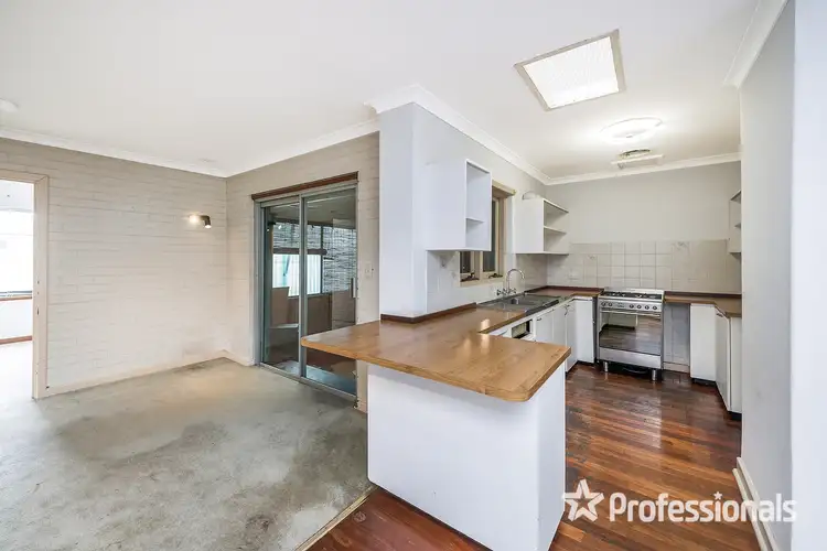 Sixth view of Homely house listing, 10 Kingsfold Street, Balga WA 6061