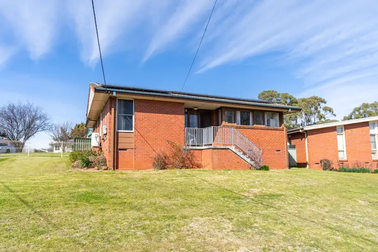 7 Nioka Place, Orange NSW 2800