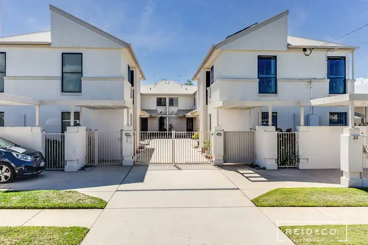 3/22 Dunns Terrace, Scarborough QLD 4020