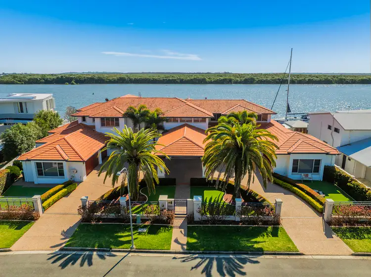 19-21 Hume Parade, Paradise Point QLD 4216