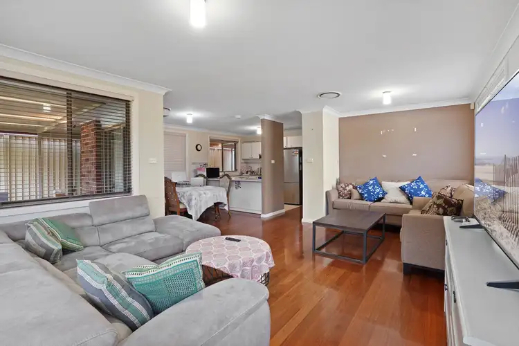 33 Sorrento Drive, Glenwood NSW 2768