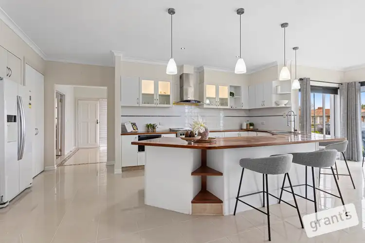 Sixth view of Homely house listing, 1 Kurnwill Place, Berwick VIC 3806