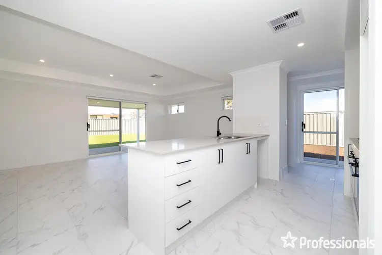 35 Carinata Crescent, Byford WA 6122