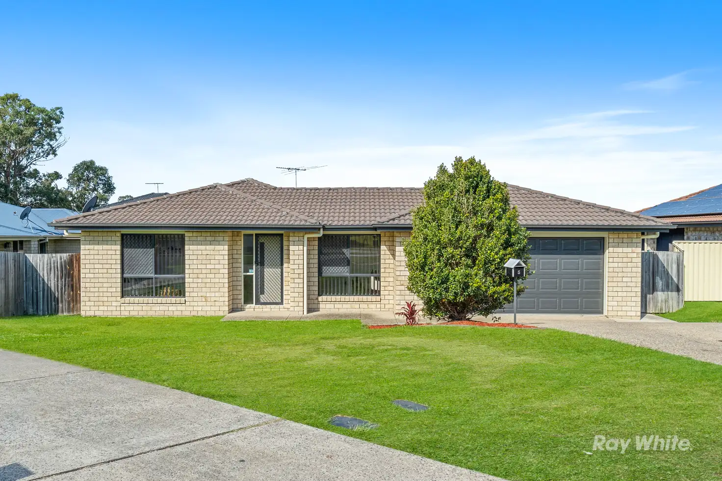 Main view of Homely house listing, 5 Filey Court, Berrinba QLD 4117