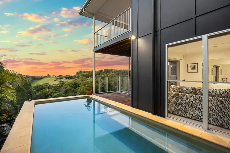4A Pine Tree Drive West, Lake Macdonald QLD 4563