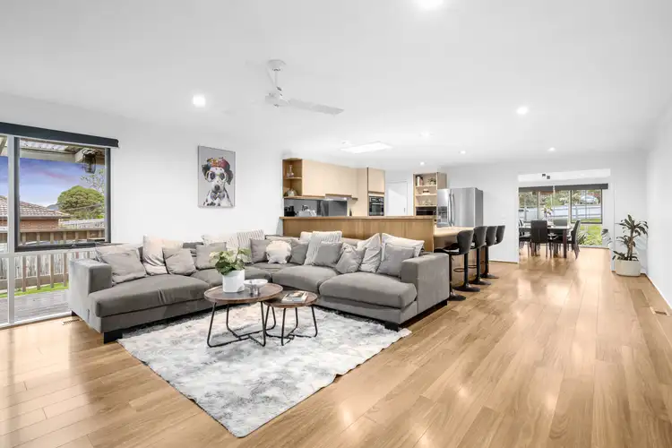 12 Armstrong Grove, Yarra Glen VIC 3775