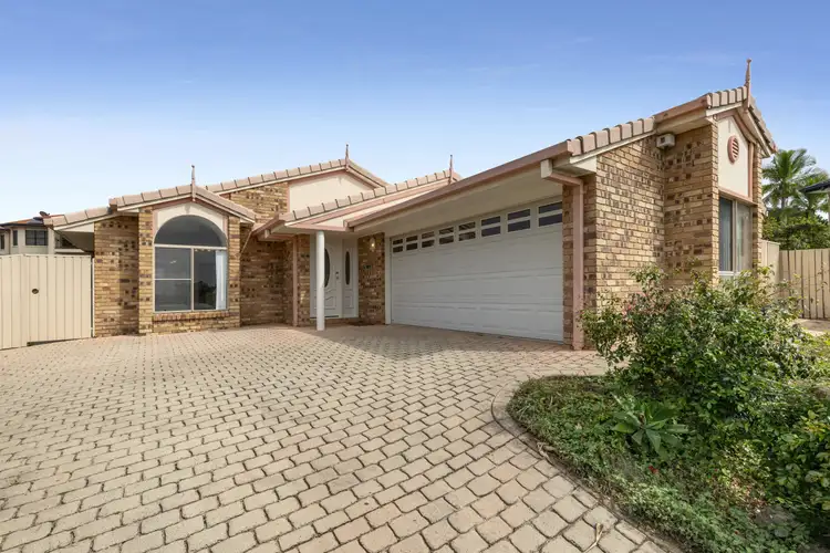 8 Brookland Close