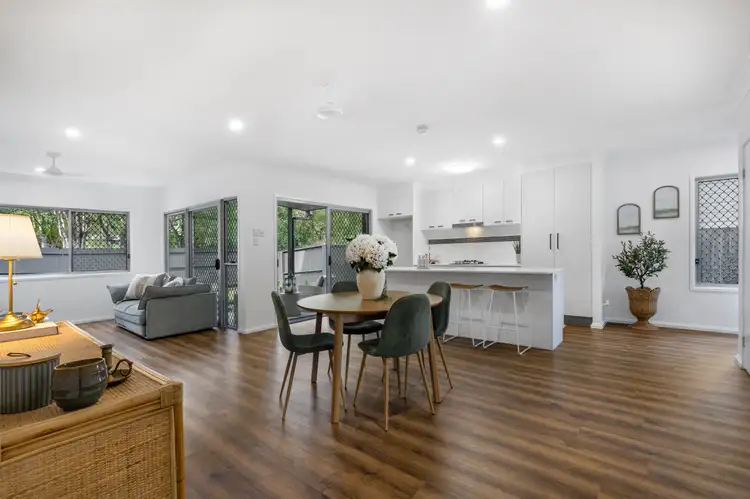 2/312 Manly Road