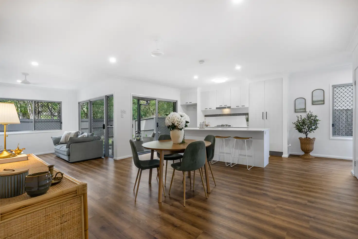 Main view of Homely townhouse listing, 2/312 Manly Road, Manly West QLD 4179