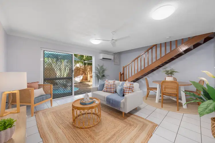 2/16 Marks Street, Hermit Park QLD 4812