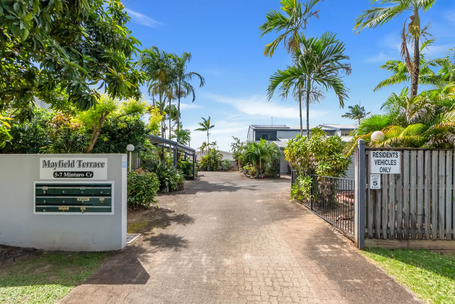 Main view of Homely townhouse listing, 9/5-7 Mintaro Crescent, Woree QLD 4868