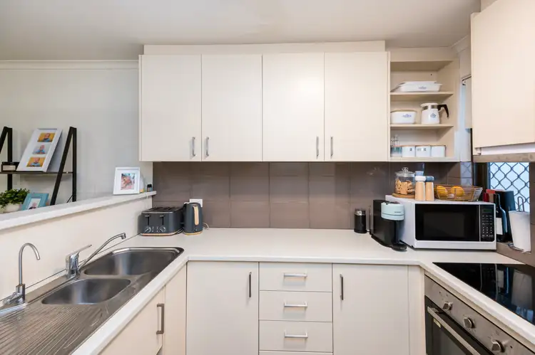 Sixth view of Homely unit listing, 6/7 Leane Street, South Perth WA 6151