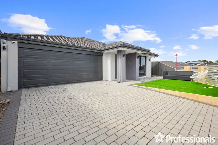 8 Marginson Drive, Landsdale WA 6065