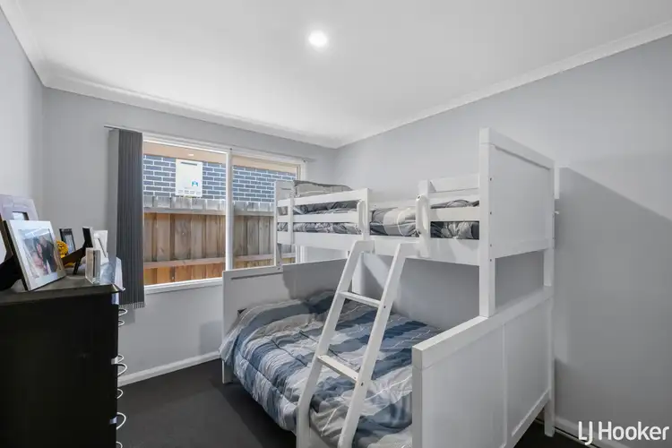 Fifth view of Homely house listing, 19 Garfield Close, Melton South VIC 3338