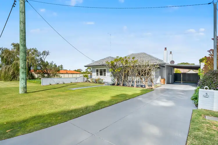 5 Eden Street, Dudley Park WA 6210